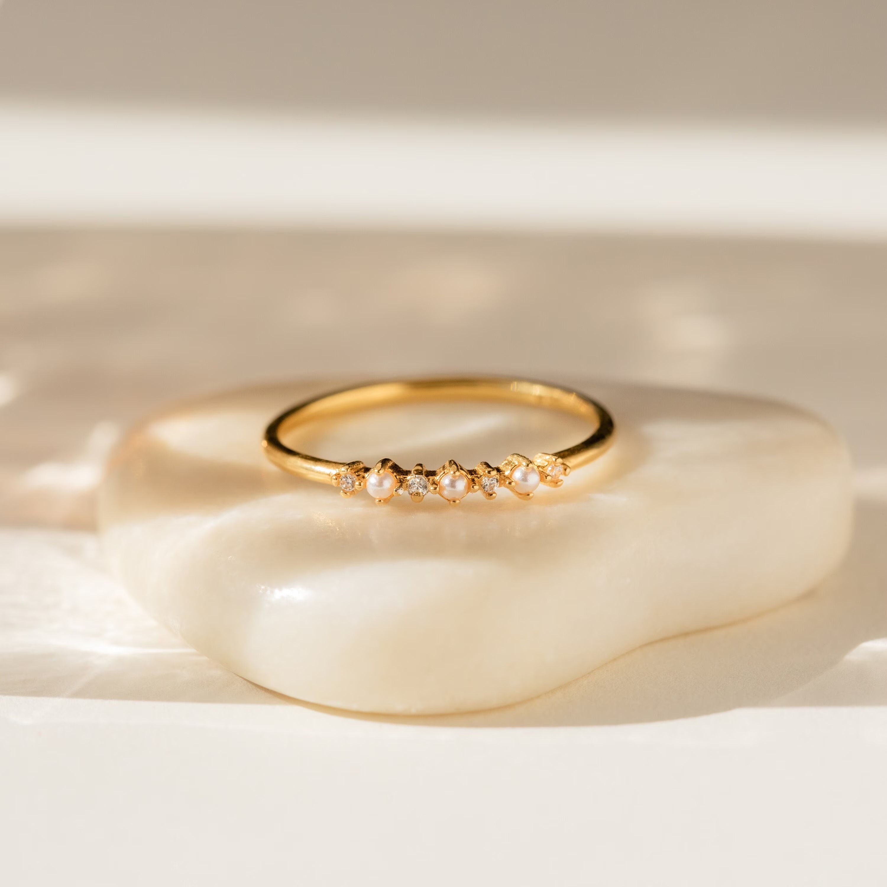 Nhẫn Delicate Pearl