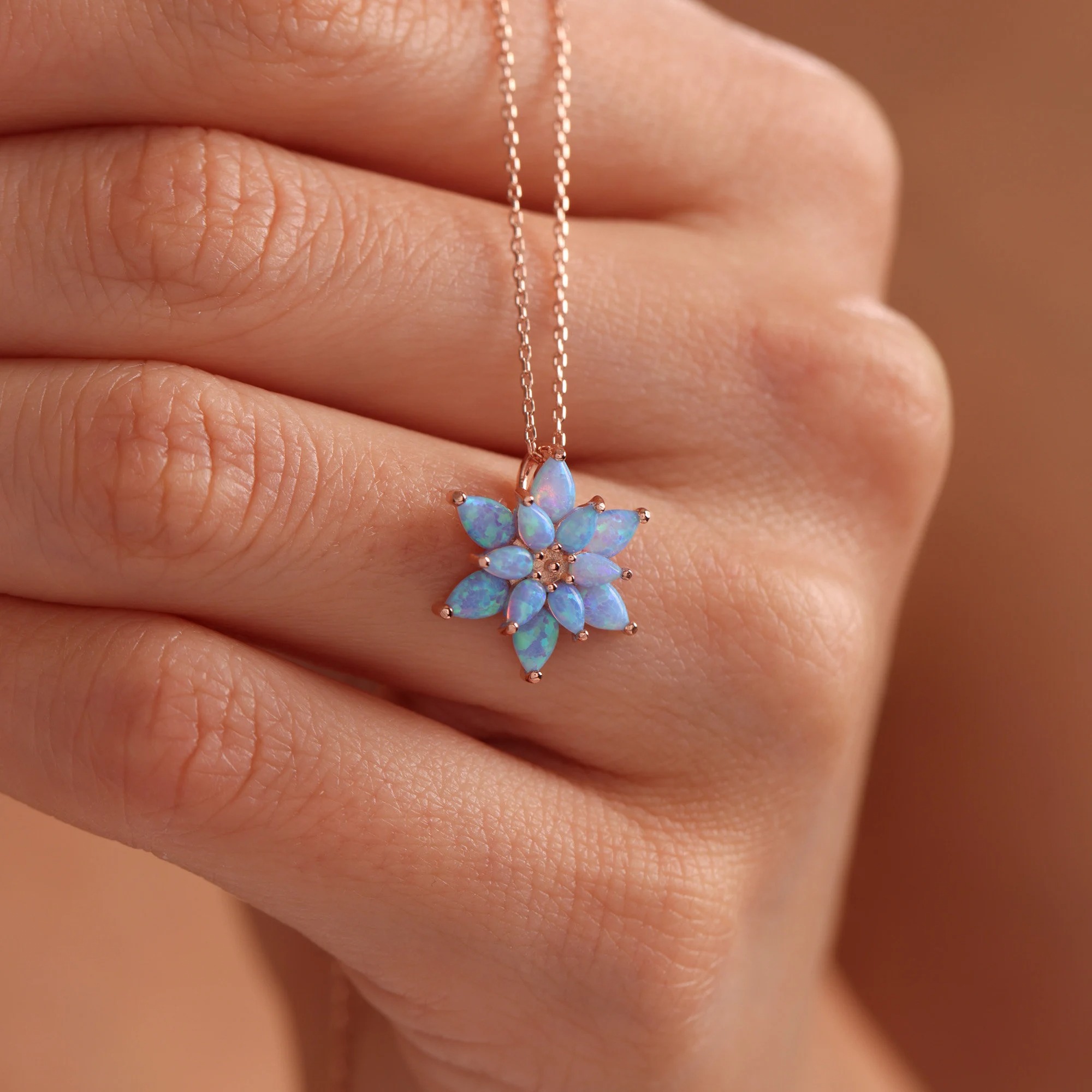 Dây Chuyền Hoa Opal